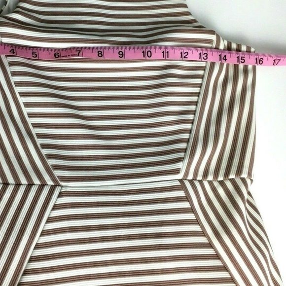 Three Pink Hearts Fitted Juniors bodycon Dress - Picture 5 of 7